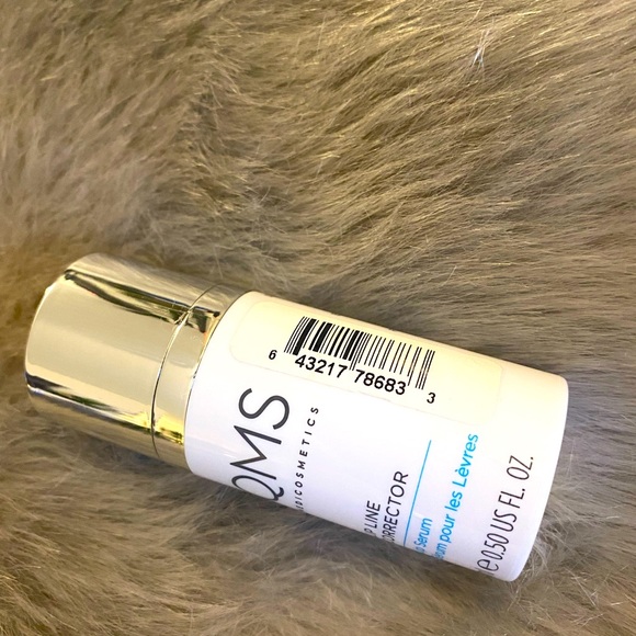 Lip Line Corrector - Picture 3 of 5